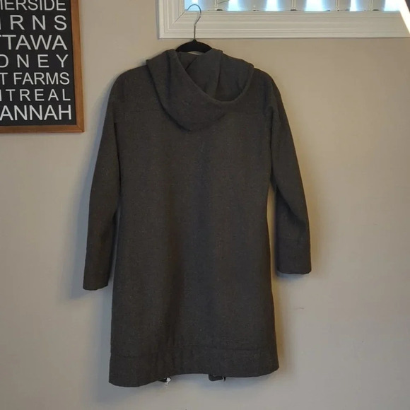 Nixon Grey Wool Long Jacket Winter Woman's Small Brown Leather  Clasp - Picture 3 of 8